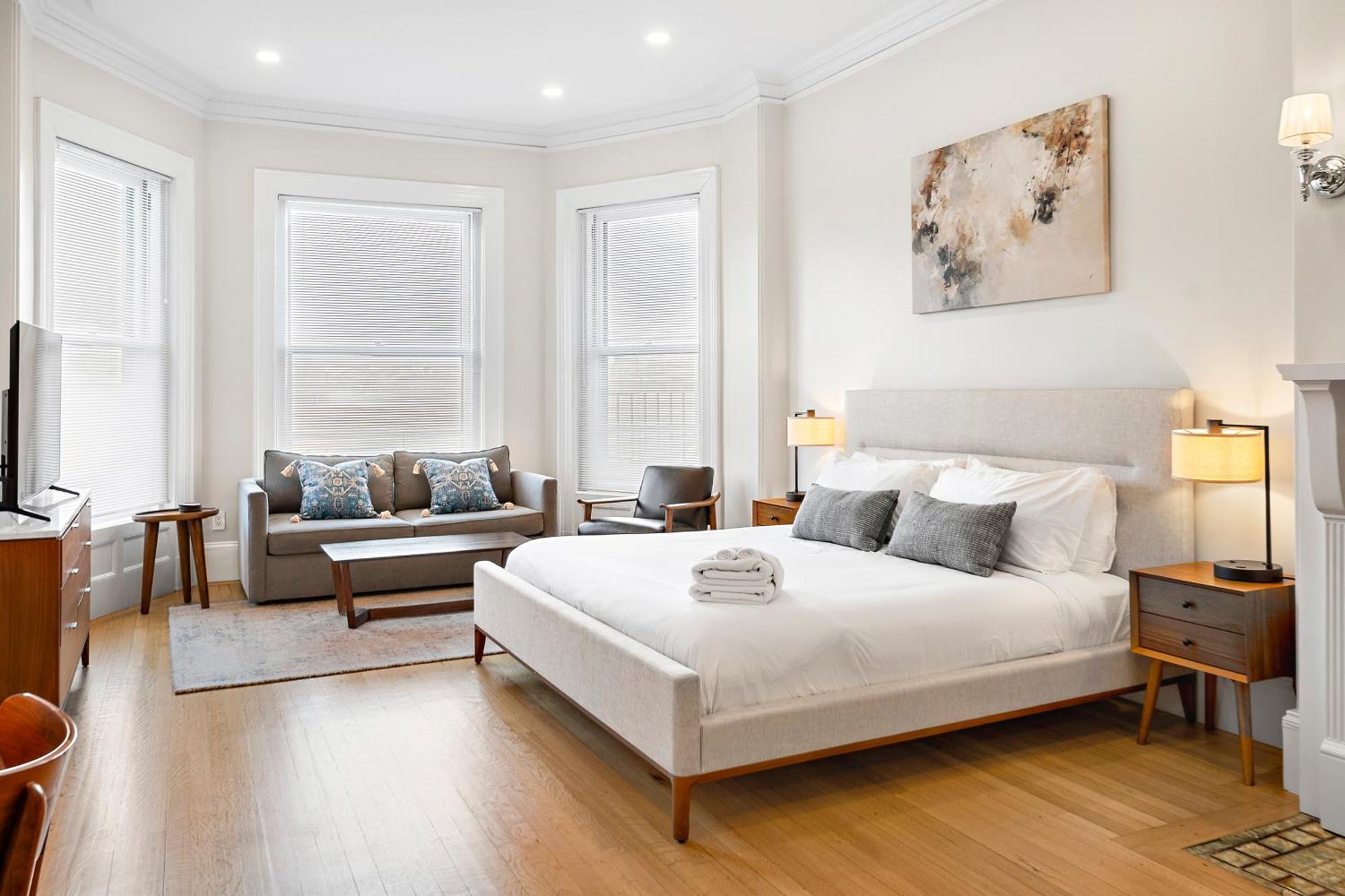 Charlesgate Suites Boston Exterior photo